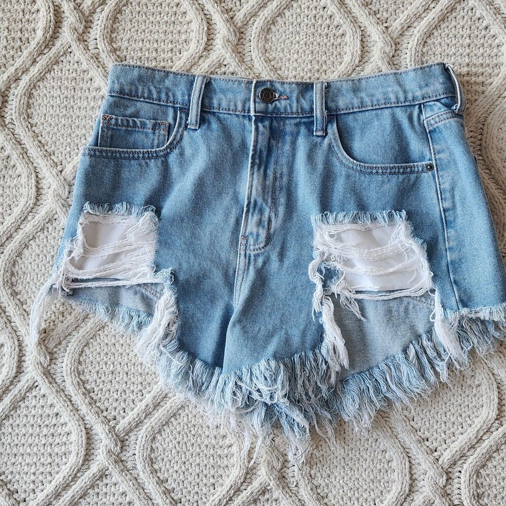 Cello 100% Cotton V Cut High Rise Distressed Denim Shorts Size M
